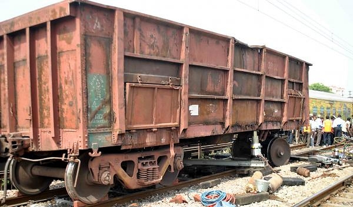 Goods train wagons run over seven workers in Odisha, four killed