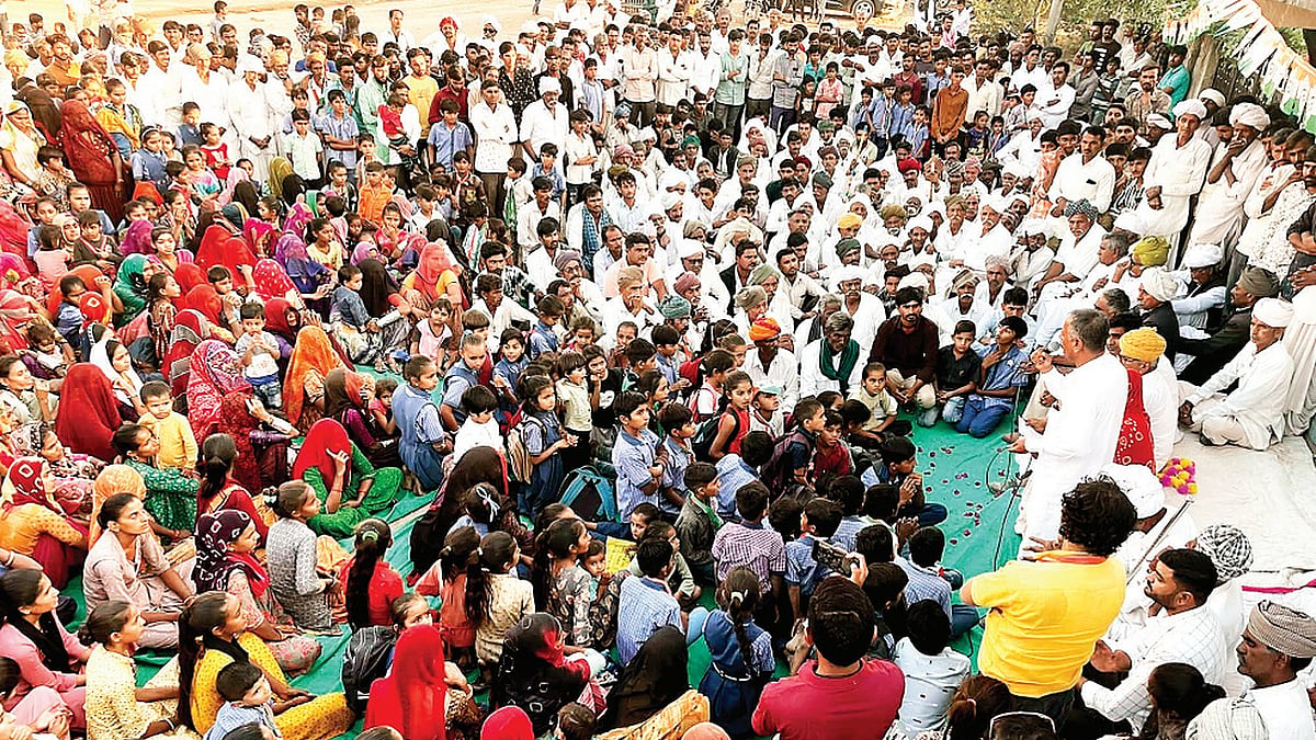 Congress party’s low-intensity
campaign in Gujarat’s rural areas
has made the ruling BJP jittery