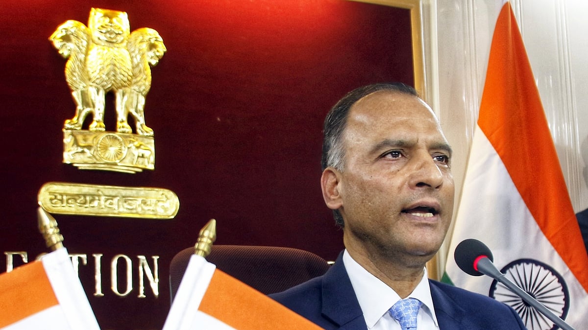 Delhi State Election Commissioner Vijay Dev addresses a press conference to announce MCD polls, in New Delhi on Friday, Nov. 04, 2022