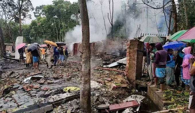 Several injured in clash in Bengal's Birbhum, 12 arrested