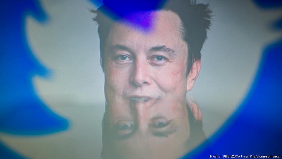 Musk puts Twitter at risk of 'billions in fines' as more top execs quit