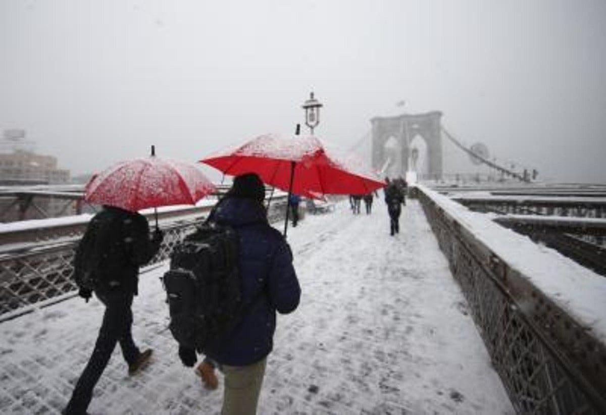 38 dead as severe Arctic storm batters US, Canada