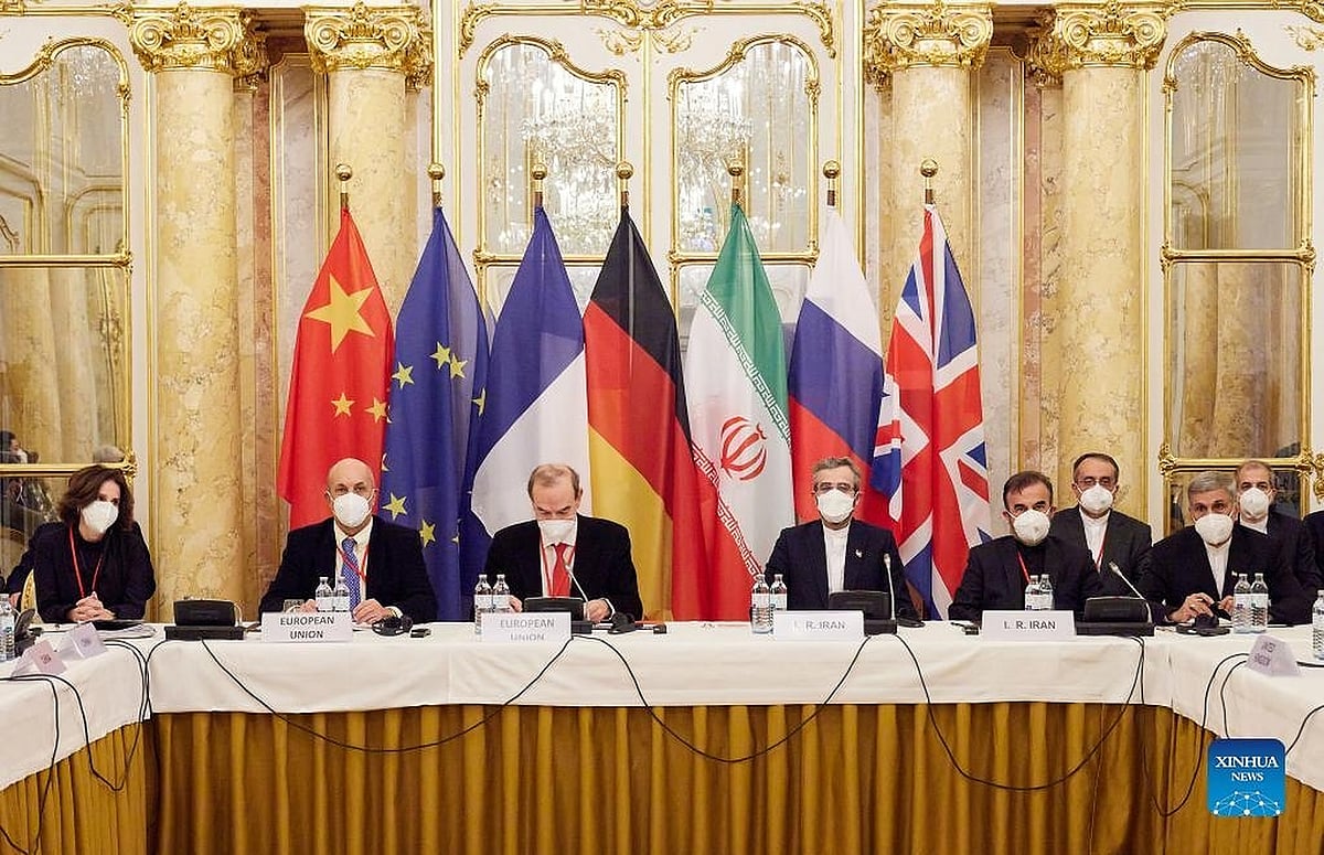 Iran ready to take final steps for nuclear agreement if red lines respected: Iranian FM