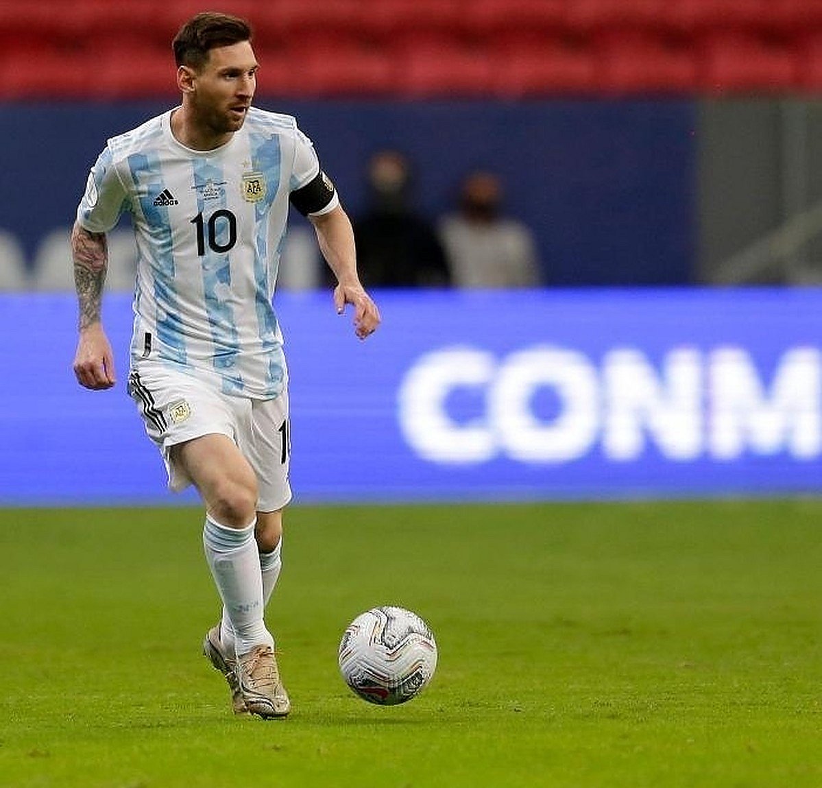 Alvarez's brace, Messi's goal guides Argentina into final with 3-0 win over Croatia