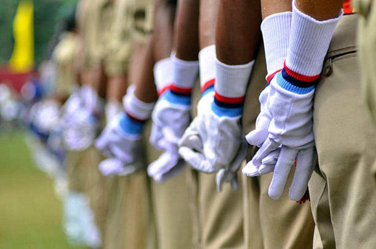 Tuticorin police firing: Protesters demand CM take criminal action against cops

