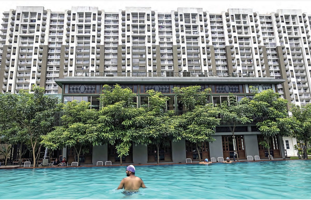 Mumbai: A City for the rich and their Cars