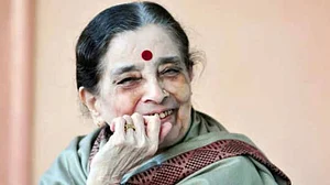 `Lavani Queen' singer Sulochana Chavan passes away at 92