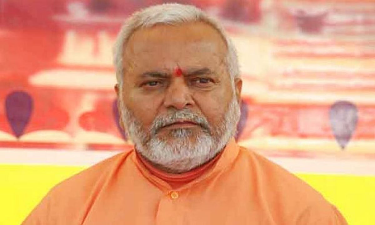UP court orders police to arrest ex-minister Chinmayanand, produce him on Dec 9