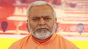 UP court orders police to arrest ex-minister Chinmayanand, produce him on Dec 9