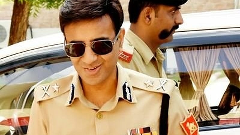 EOU lodges FIR against IPS Amit Lodha
