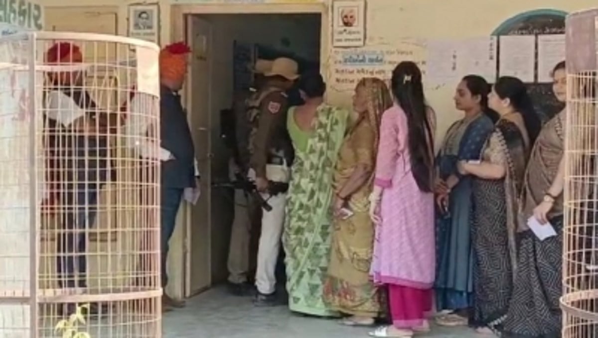 19.13 pc voting till 11 am in first phase of Gujarat Assembly polls