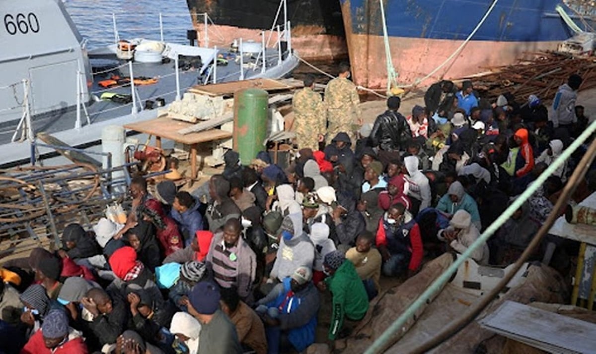 1,200 migrants rescued off Tunisian coast