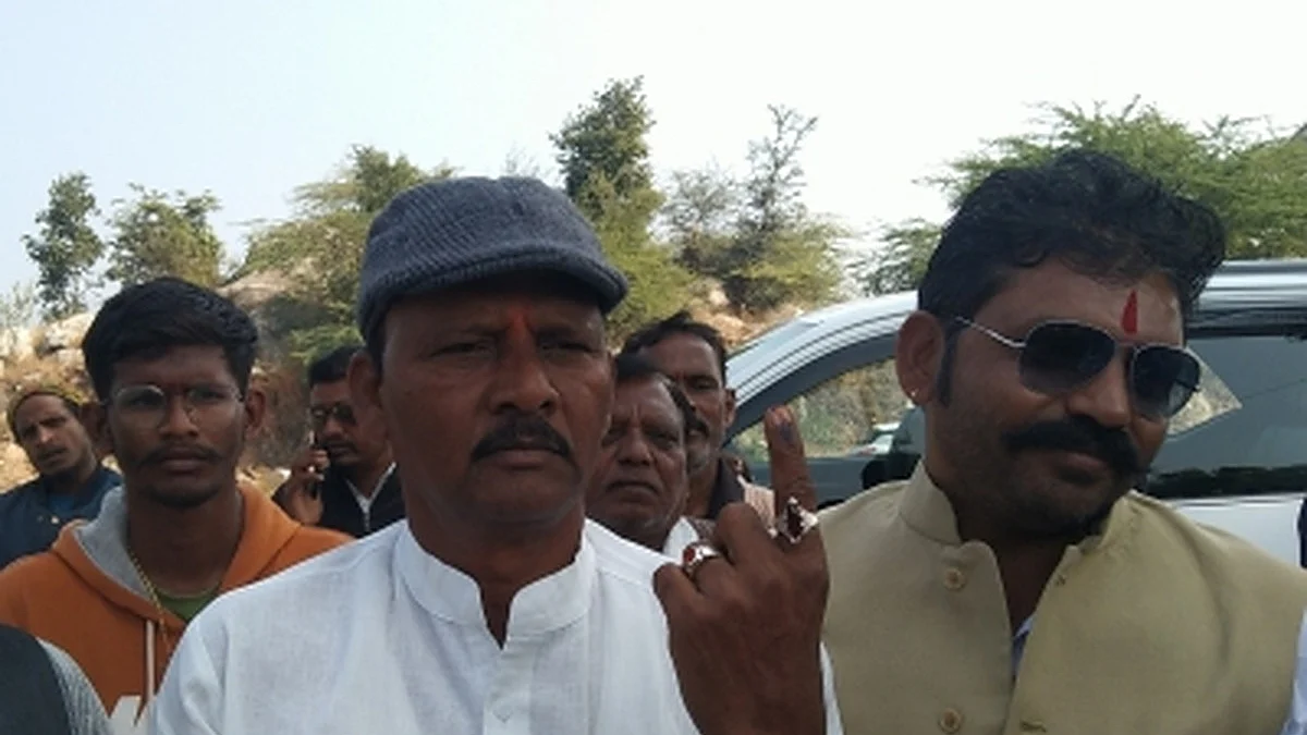 Gujarat BJP leader booked in extortion case