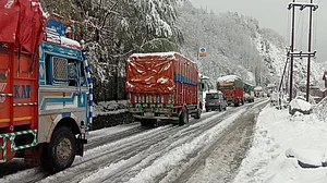 Jammu-Srinagar highway blocked for vehicular traffic post stone slide