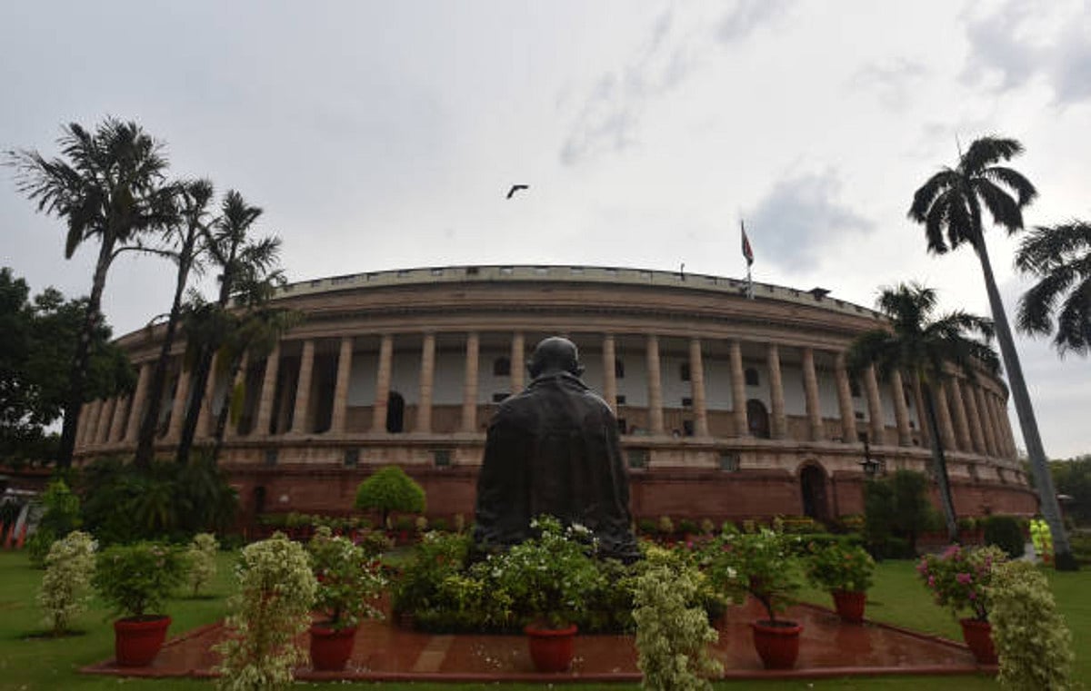 9.79 lakh vacancies in central government departments: Centre