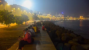 Christmas-New Year's Eve: HC restrains hotels, pubs from playing songs without license fee to PPL
