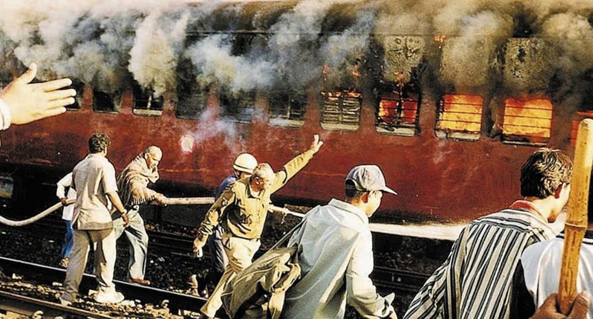 Godhra train burning case: SC to hear pleas of Gujarat govt, convicts on March 24