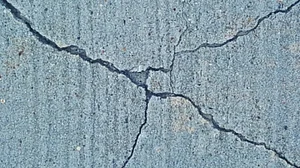 5.8-magnitude quake hits Indonesia
