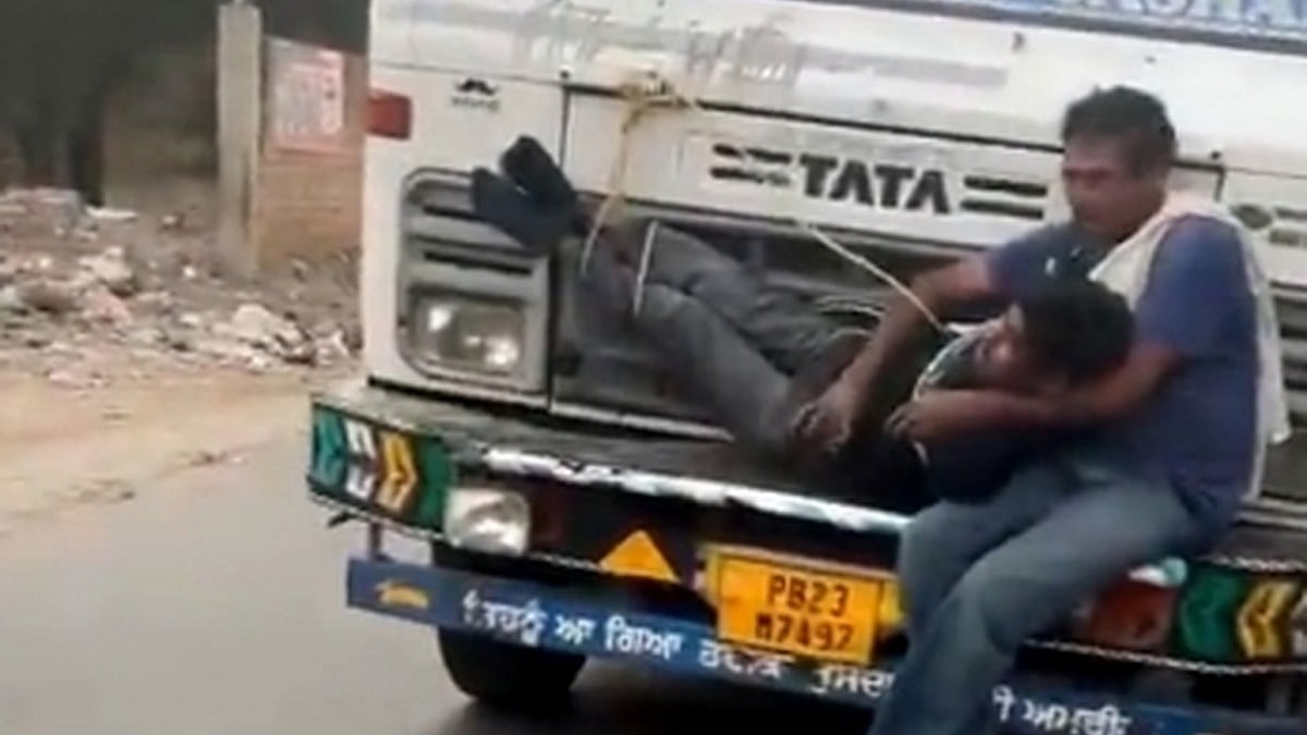 Man accused of stealing wheat bags tied to moving truck's bonnet in Punjab