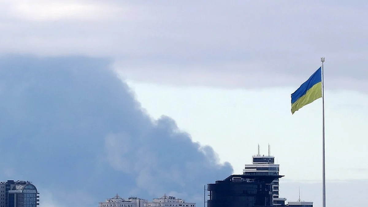 Smoke rising in the sky in Kiev, Ukraine on Feb. 27, 2022. (Photo: Xinhua/Lu Jinbo/IANS)