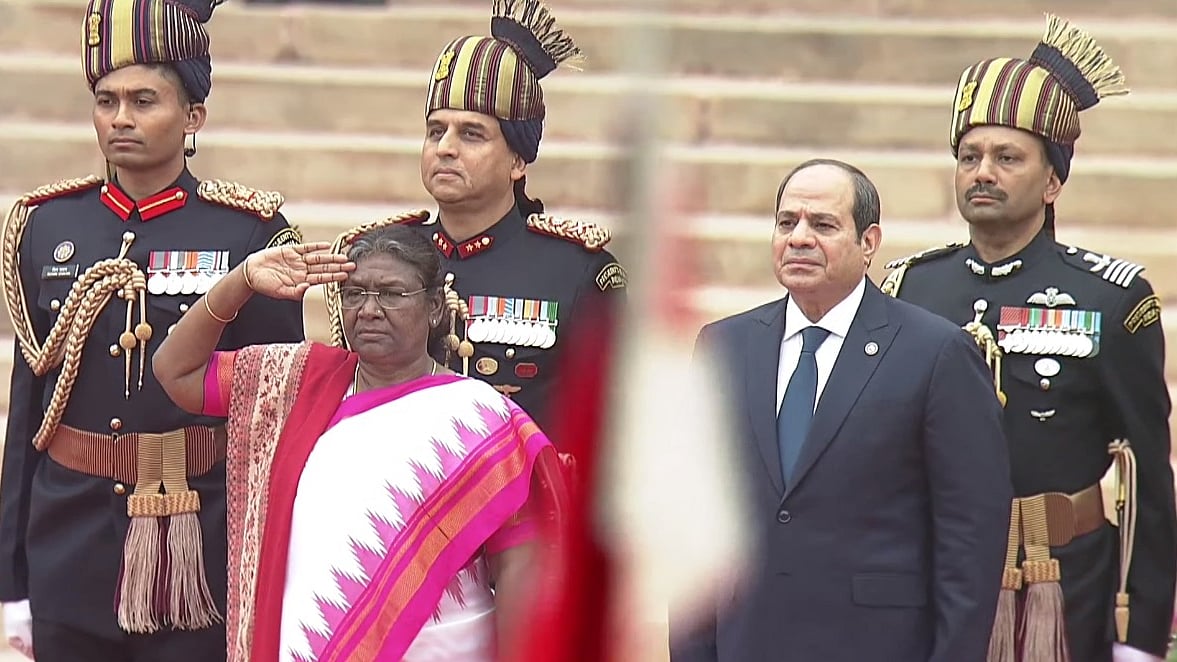 Republic Day 2023 Live: PM Modi welcomes Egypt President El-Sisi to Kartavya Path