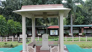 Mahatma Gandhi: Three Bullets and Sound of Silence