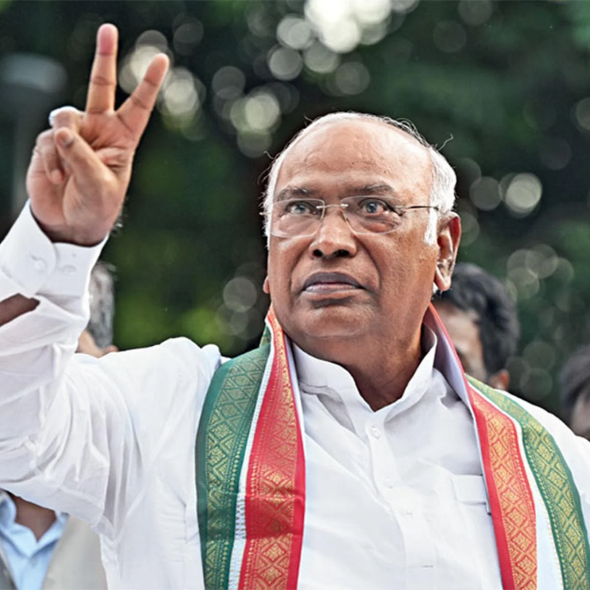 Step out of your homes against inflation, unemployment: Kharge