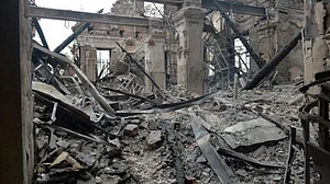 Ukraine updates: Kharkiv hit after German minister's visit