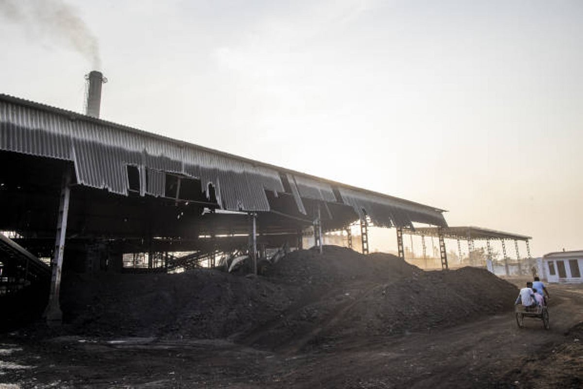 Delhi-NCR: Ban on coal, other unapproved fuels comes into force