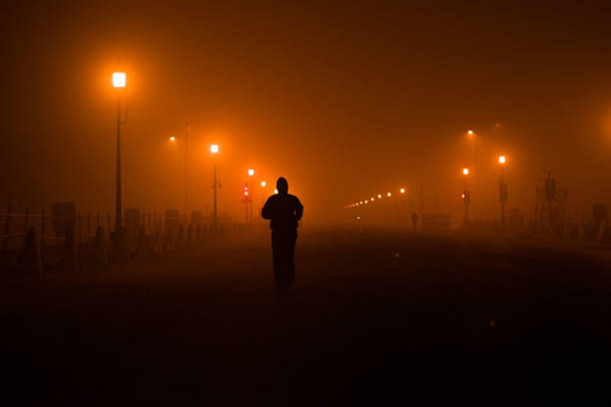 Cold morning in Delhi, max temperature likely to settle at 22 degrees Celsius