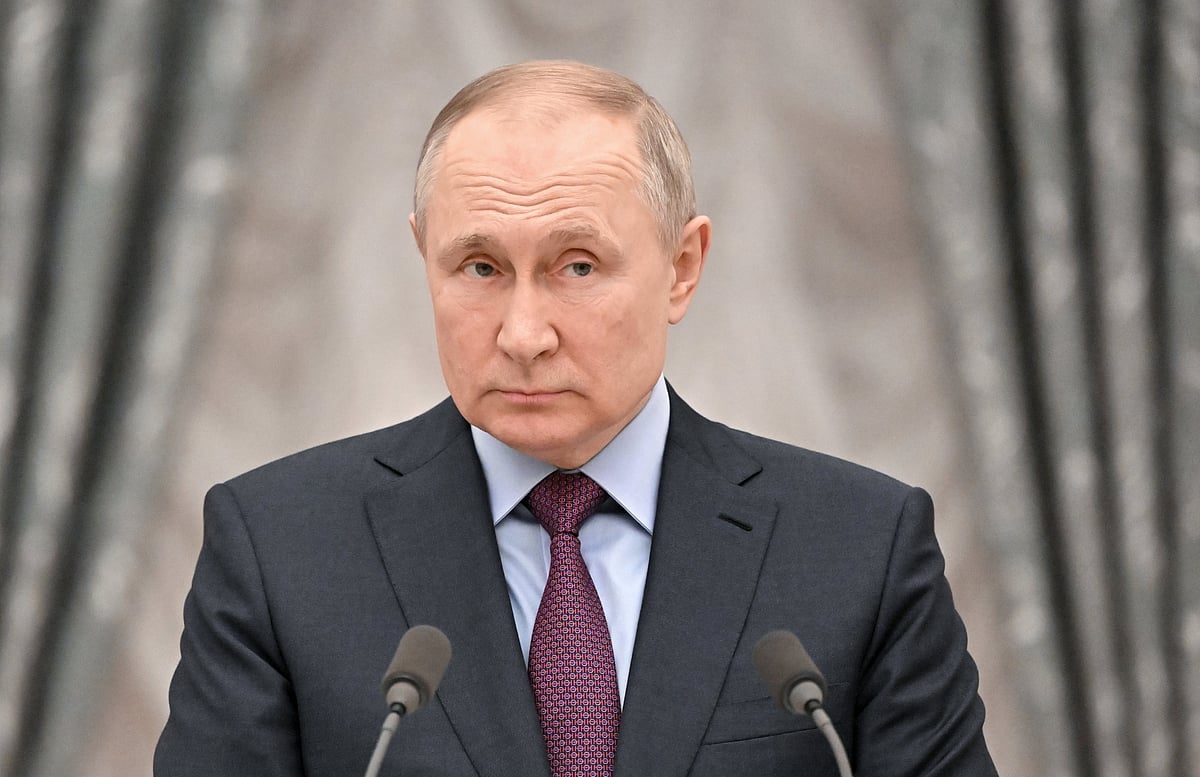 Russia expands entry ban list of EU citizens, officials in response to 9th sanctions package