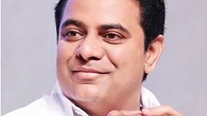 Politicians need to focus on economics not politics: KTR