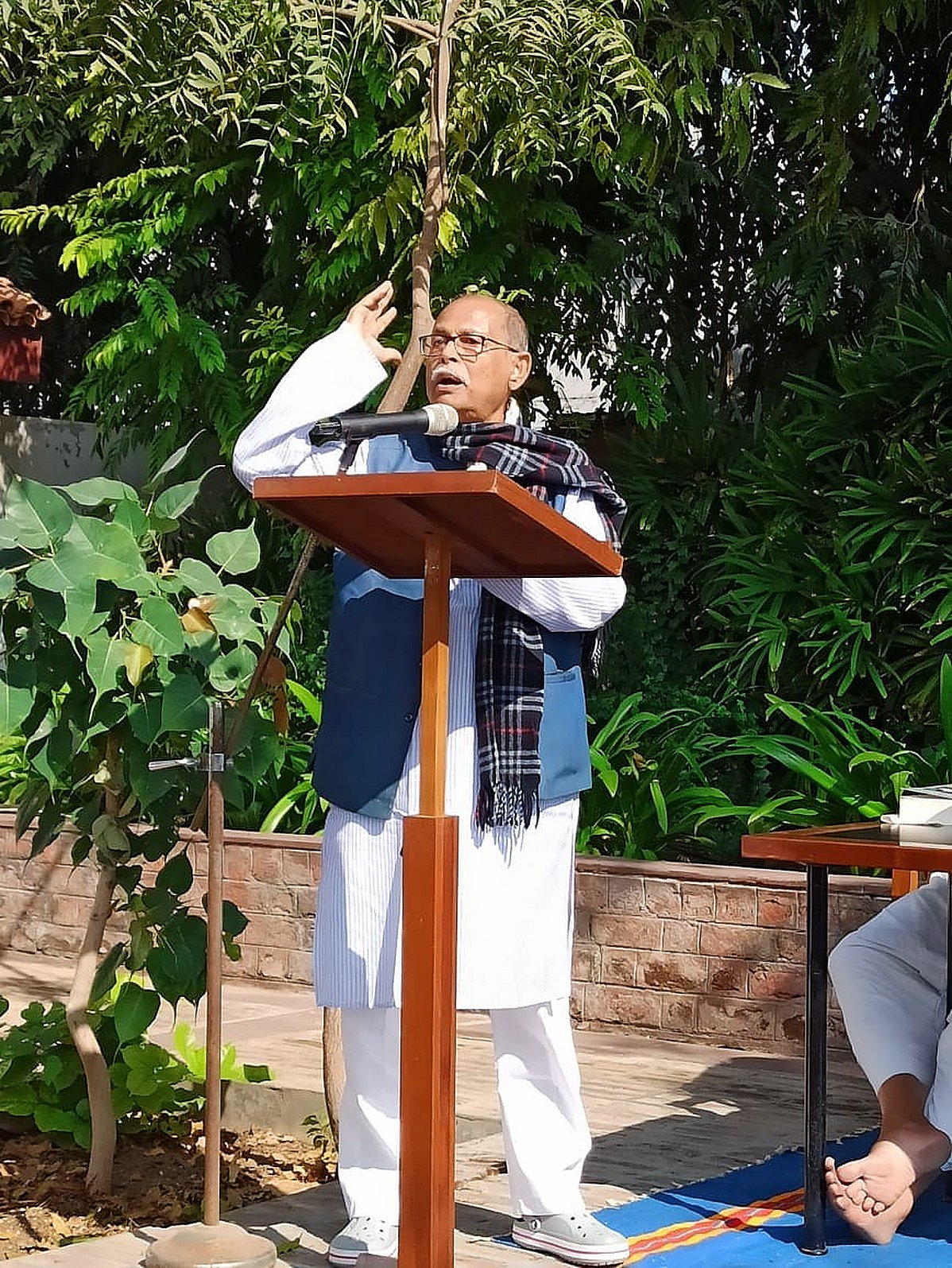 Gandhian journalist Nachiketa Desai passes away at 72