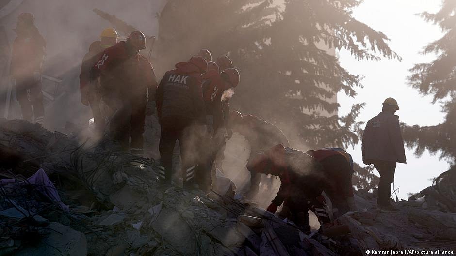 Turkey-Syria earthquake: Total death toll rises above 20,000
