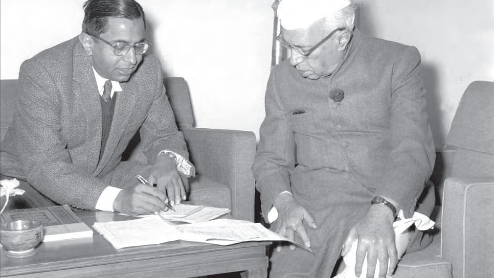 An enumerator collecting data from Pt. Jawaharlal Nehru, then Prime Minister of India, during the Census exercise, 1961