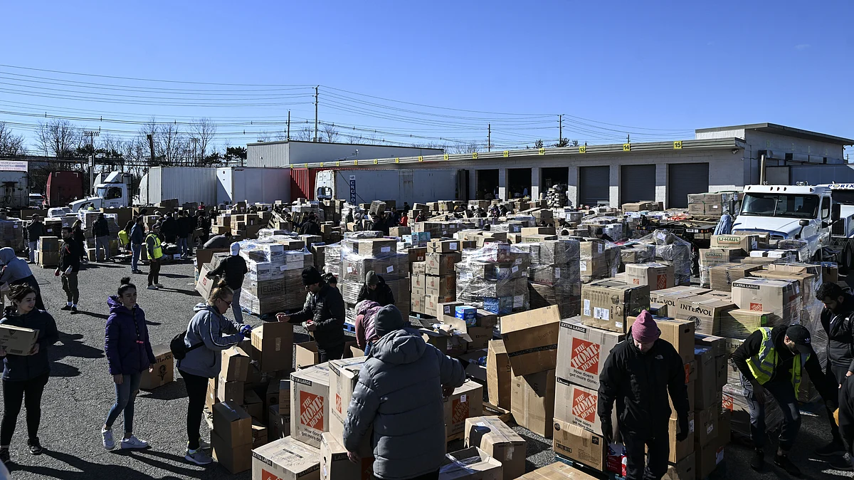 Turkish company in New York organises donation campaign for earthquake victims of Turkiye, February 11, 2023.