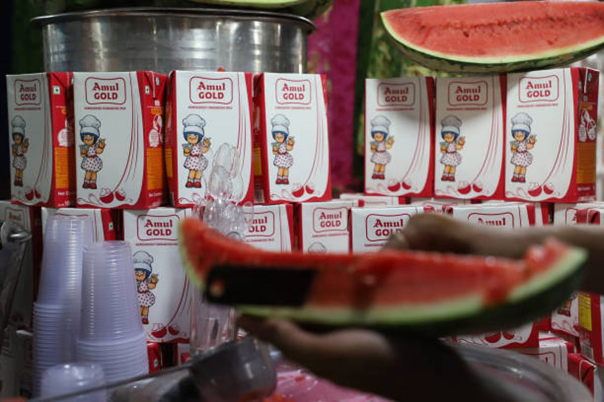Amul hikes milk price by Rs 2/ltr in Gujarat