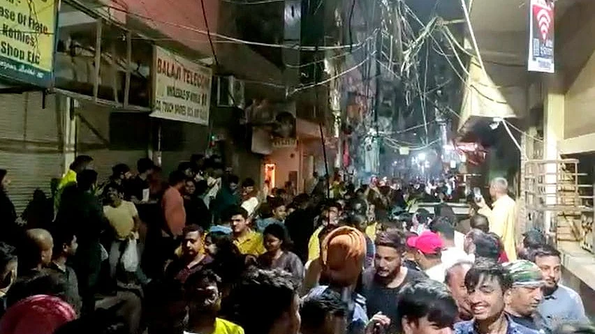Strong earthquake tremors jolt Delhi-NCR, other parts of north India; epicentre in Afghanistan