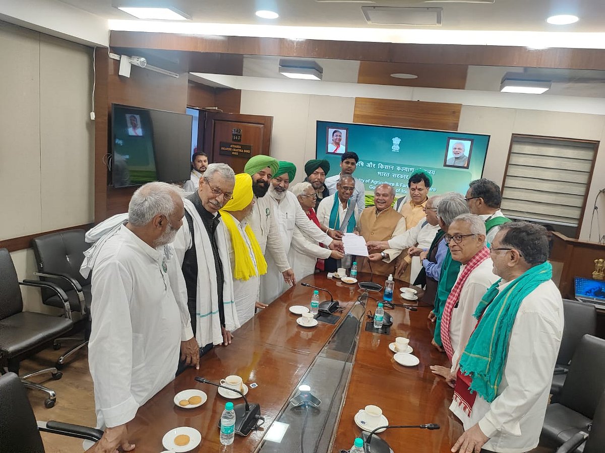 Will launch another protest if demands not fulfilled, warns SKM after meeting with Tomar