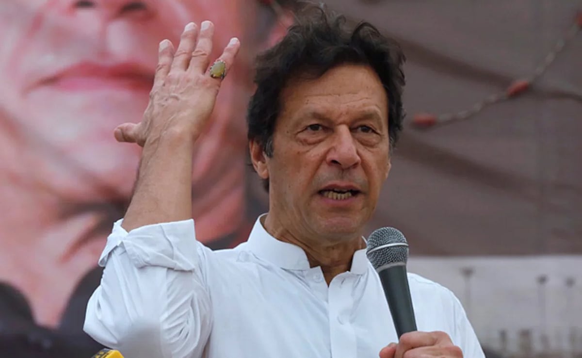 Balochistan High Court suspends arrest warrant against Imran Khan
