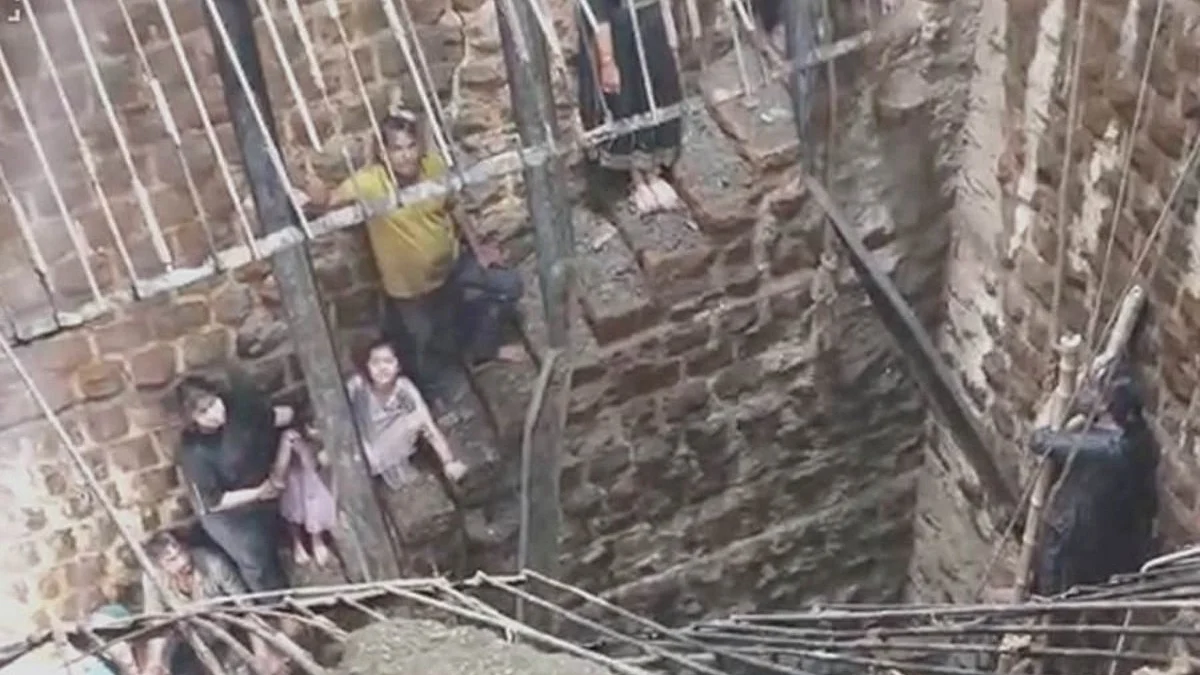 MP: 25 feared trapped as roof of well collapses at temple; PM Modi expresses anguish