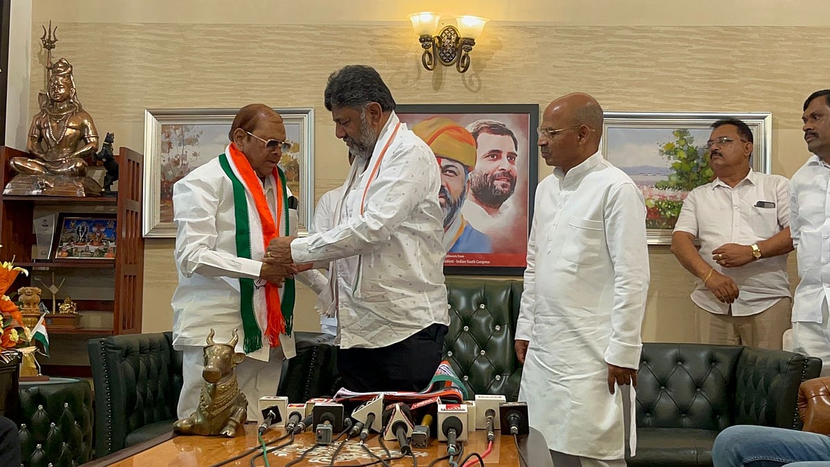 Congress admits former BJP man, who had worked to defeat AICC Prez Kharge in 2019 