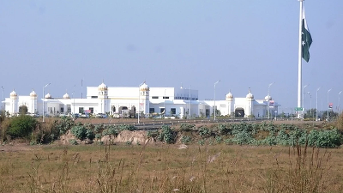 Pak PM appoints Ramesh Singh Arora as ambassador-at-large for Kartarpur Corridor