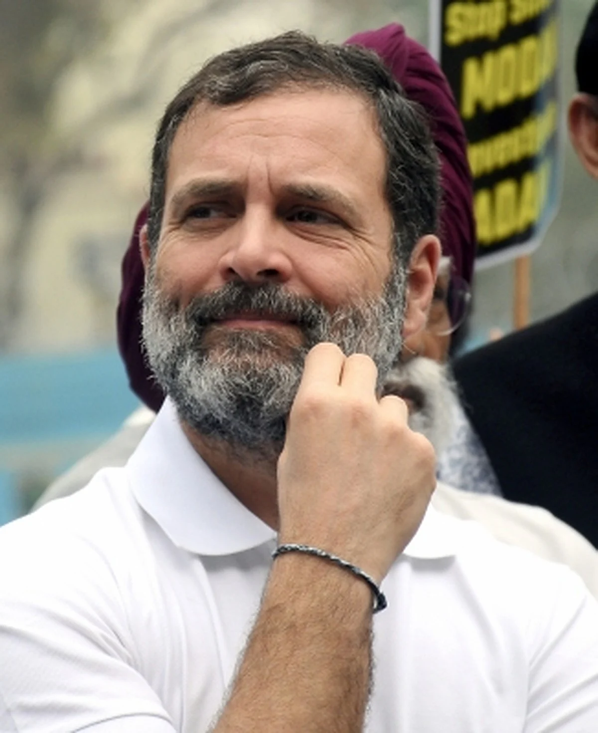 Congress calls meeting of senior leaders to protest against Rahul's conviction