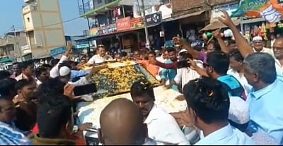 Lokayukta trap case: Accused BJP MLA surfaces after getting bail, given hero's welcome