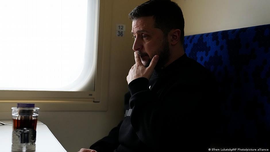 Ukraine updates: Zelenskyy invites China's Xi to visit