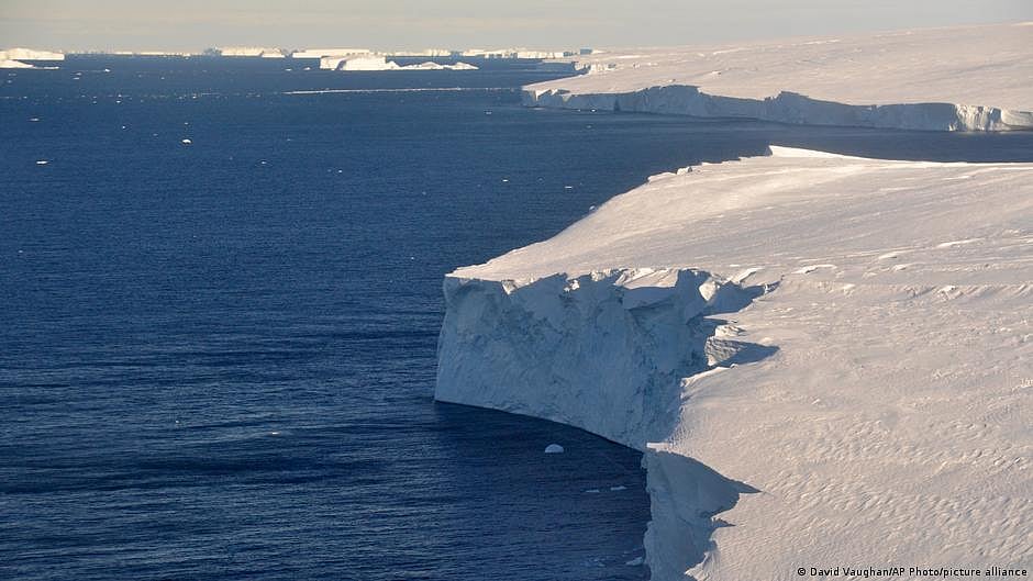 Antarctic ocean currents headed for collapse, say scientists