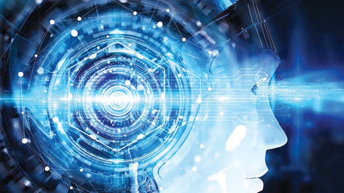 Generative AI: Learning to Live with
ChatGPT