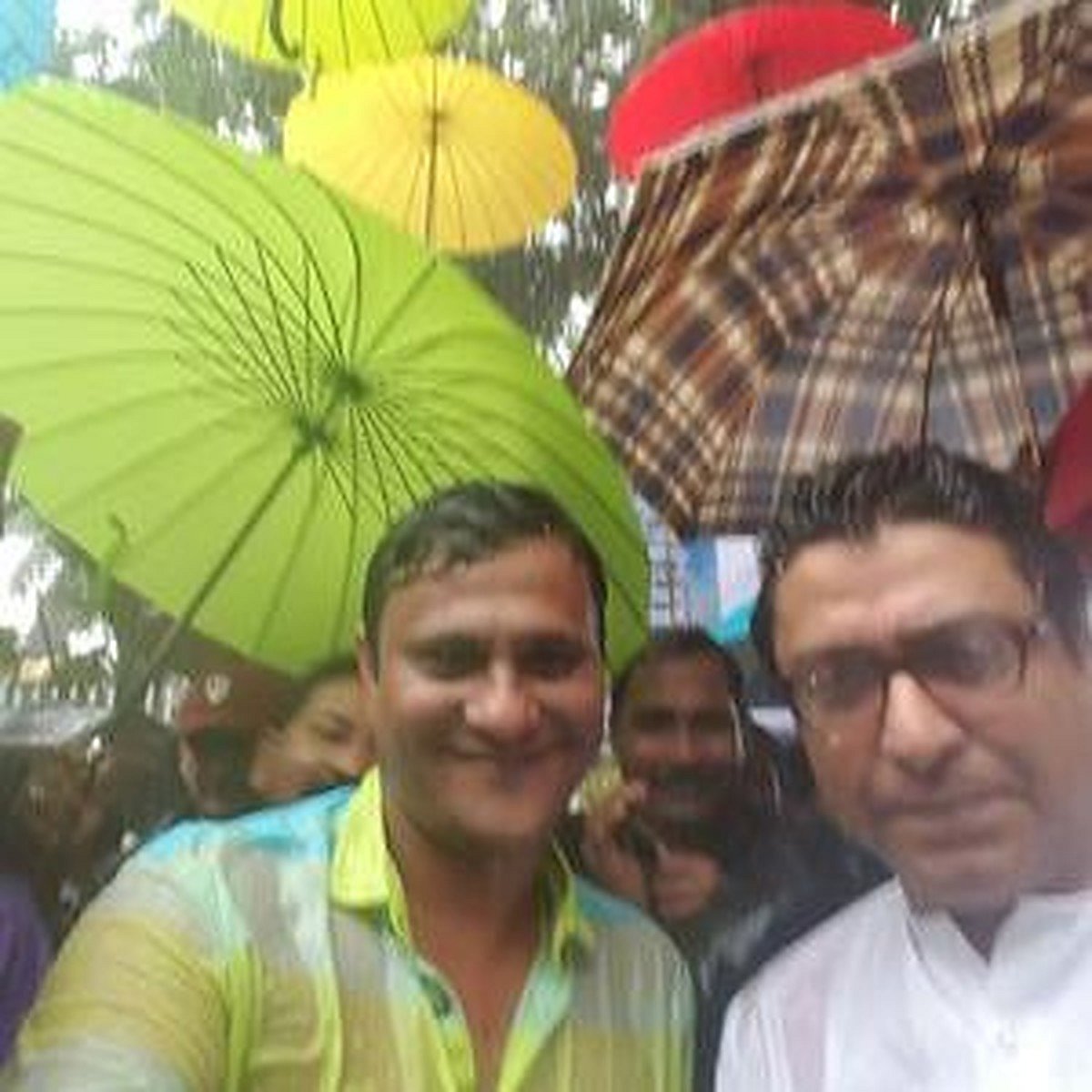 Mumbai: MNS leader Sandeep Deshpande attacked with stump during morning walk; suffers injuries