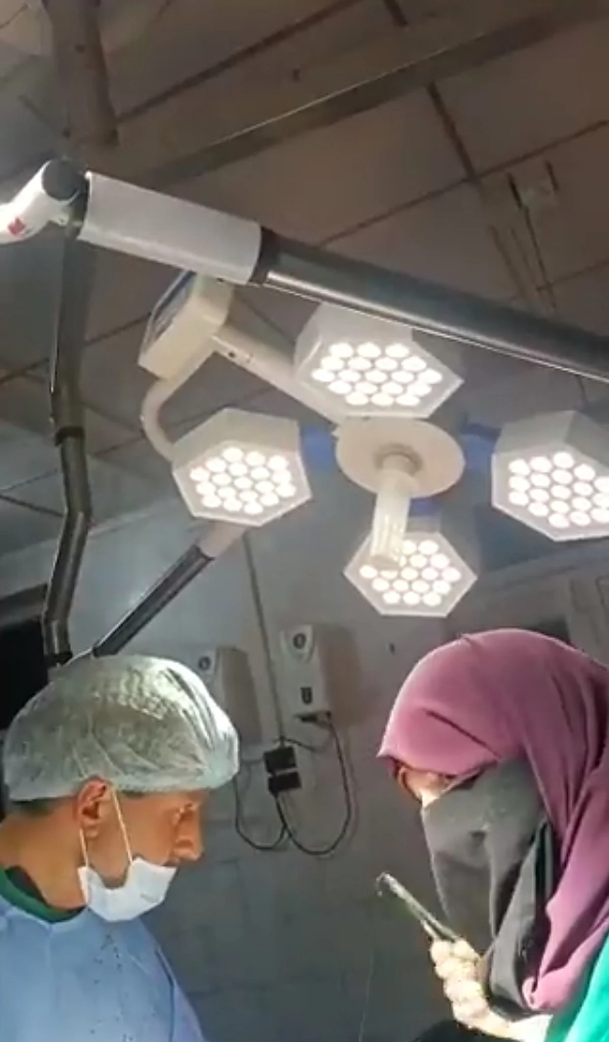 Doctors in Kashmir who delivered a baby amid tremors to be felicitated 